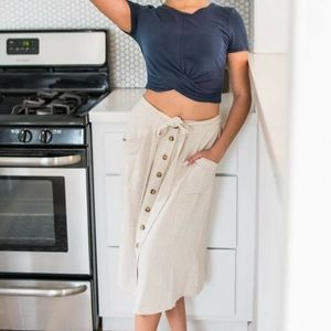 NWOT Sozy Midi Skirt with Pockets